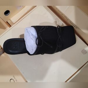 Elegant Black Slide Sandals with Bow Accent